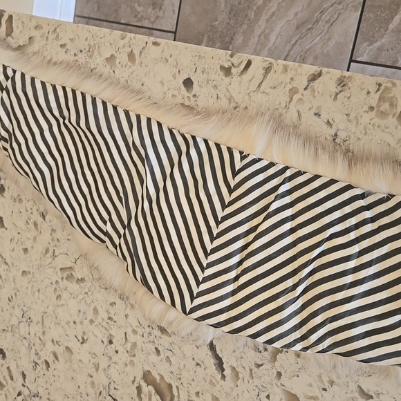 Fox Fur Luxurious 3pcs NWOT Genuine Hat, Cape and Scarf - Picture 6 of 14